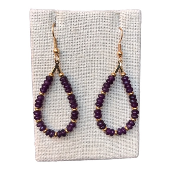 💕HP💕Amethyst beaded gold plated wire back earrings - Picture 3 of 12